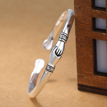 THAI SILVER Holding Hands 'CONNECTION' Bangle